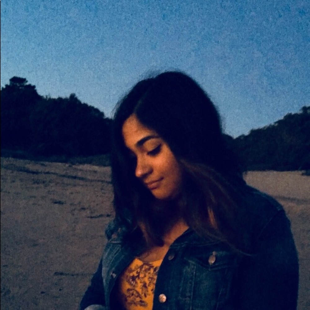 Meet your Posher, Zainab